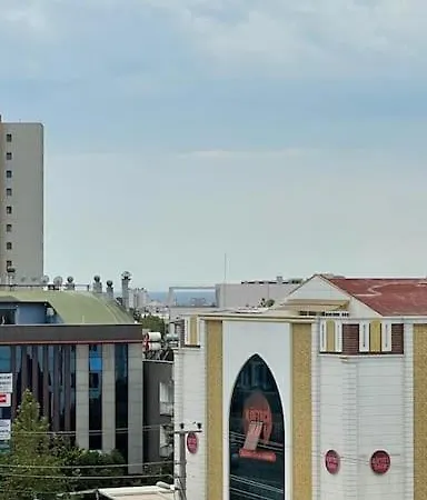 Lyra Homes Genis, Ferah, Denize Yakin Apartment
